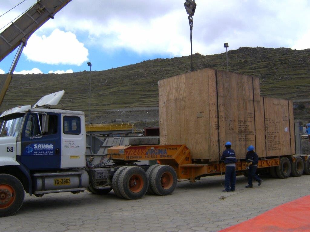Savar trucking oversized cargo with own fleet