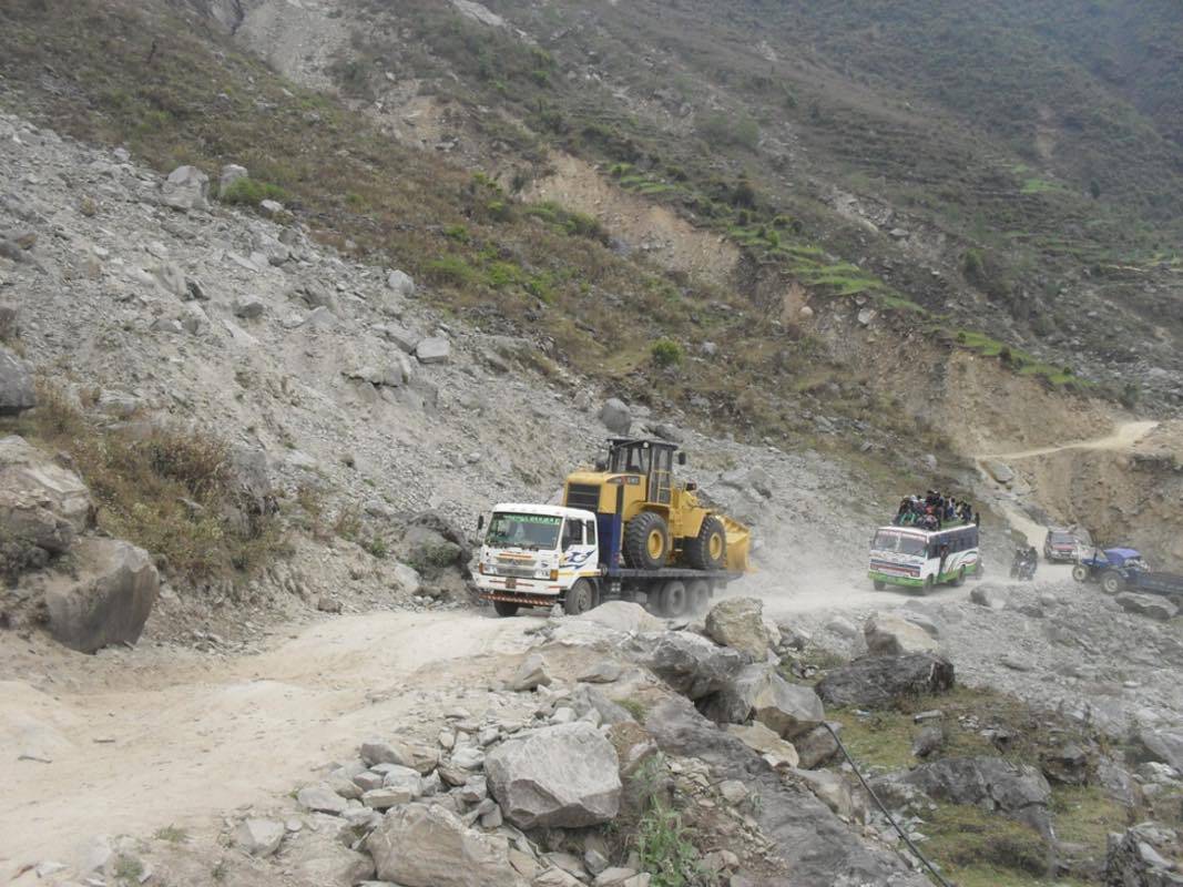  Dozer transported by Nepalese truck